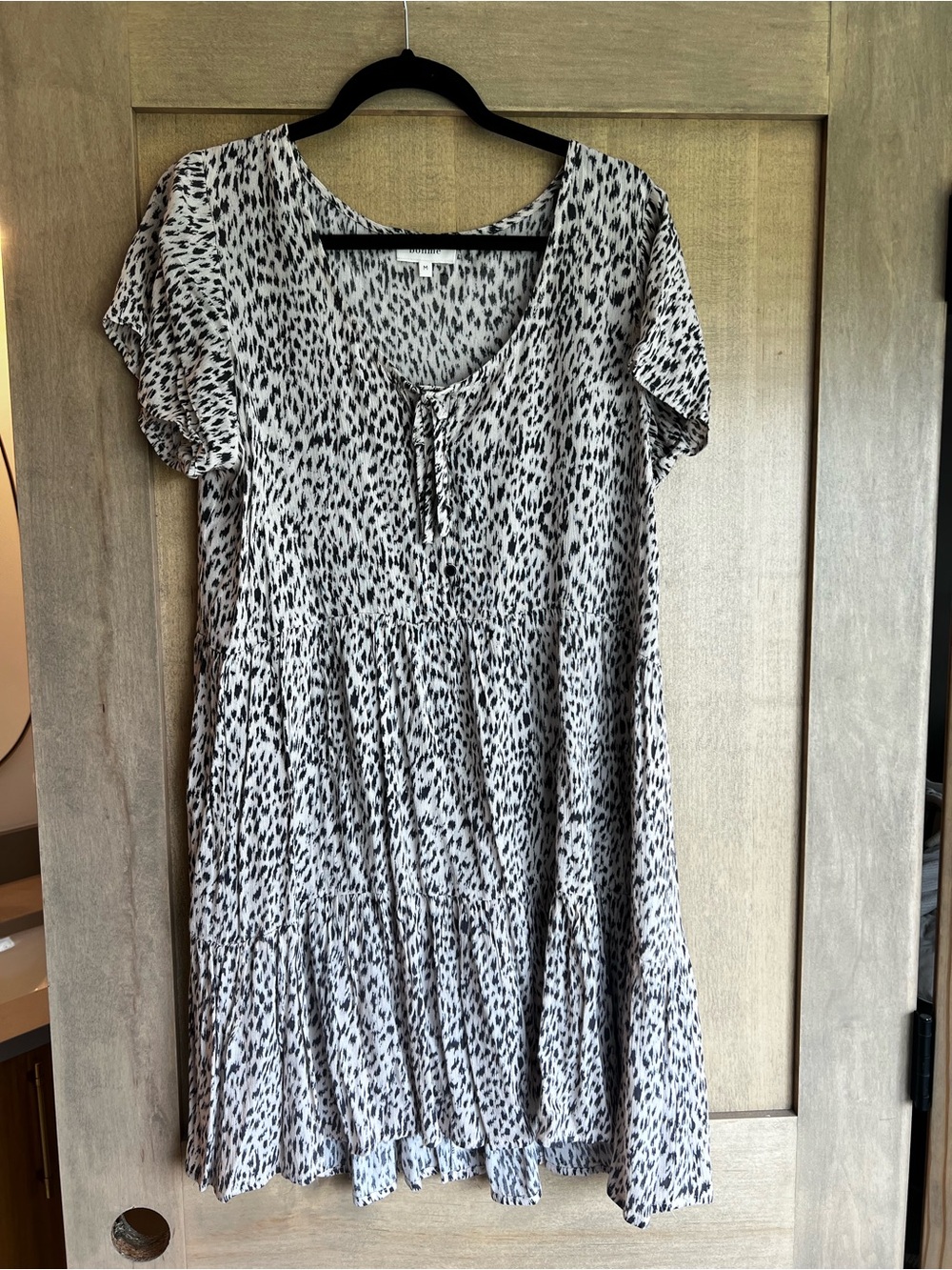 Bohme Women's Black and White Printed Short Sleeve Tunic Dress